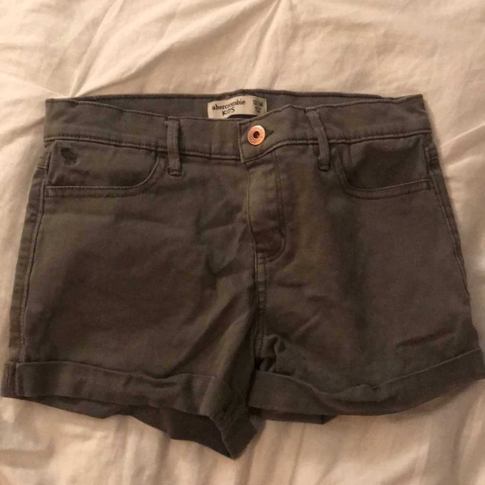 Abercrombie green shorts